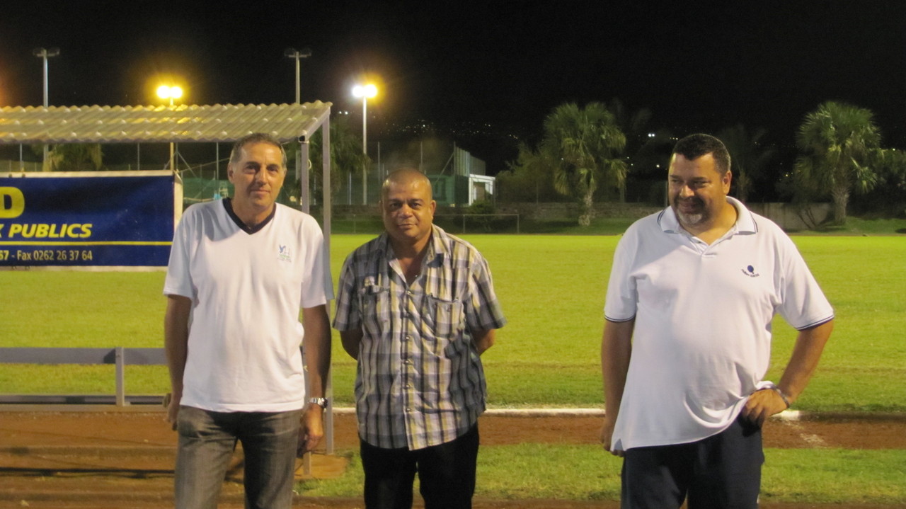M. Douanier joue avec Philippe Quintais M. Douanier joue avec Philippe Quintais