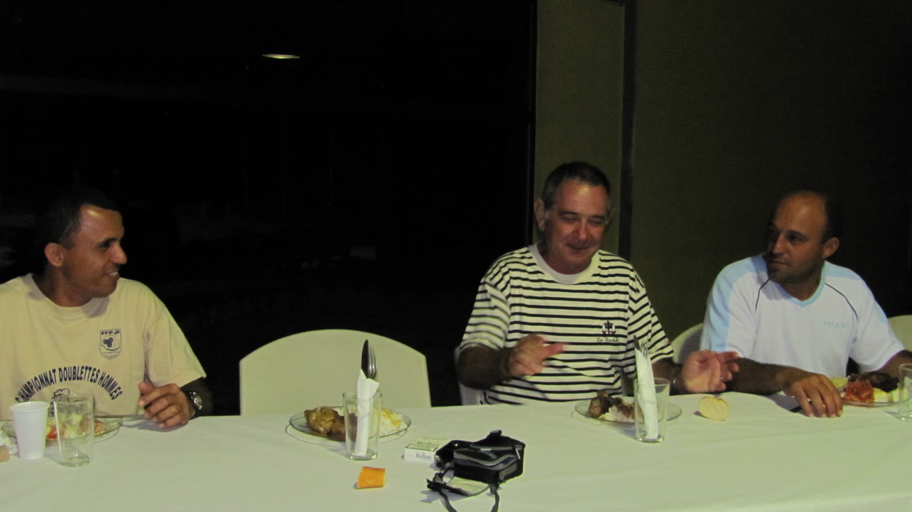 Mercredi, dîner au Blue Bayou Mercredi, dîner au Blue Bayou