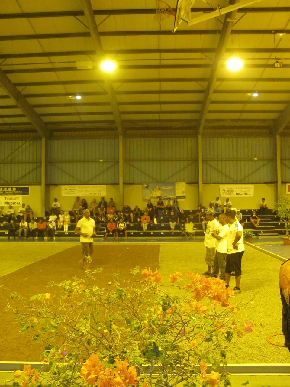 Les premières parties du samedi soir en indoor Les premières parties du samedi soir en indoor