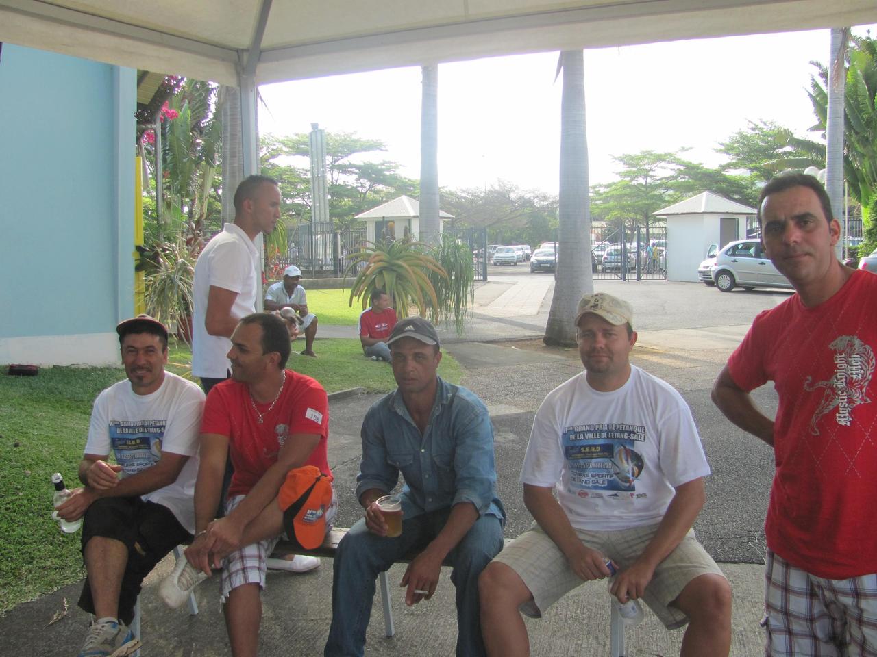 Les premiers vainqueurs attendent Les premiers vainqueurs attendent