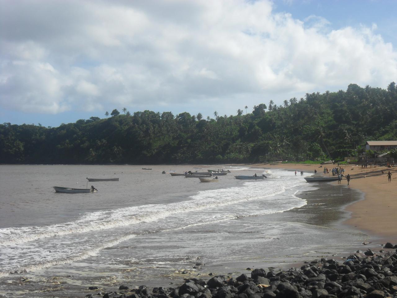 Arrivée au village pour l'embarquement Arrivée au village pour l'embarquement