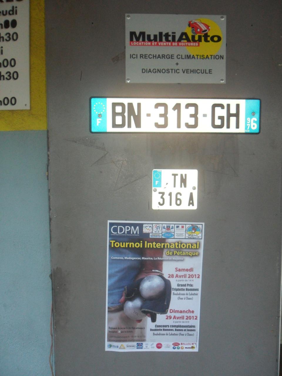 L'attente pour changer la voiture de location.... L'attente pour changer la voiture de location....