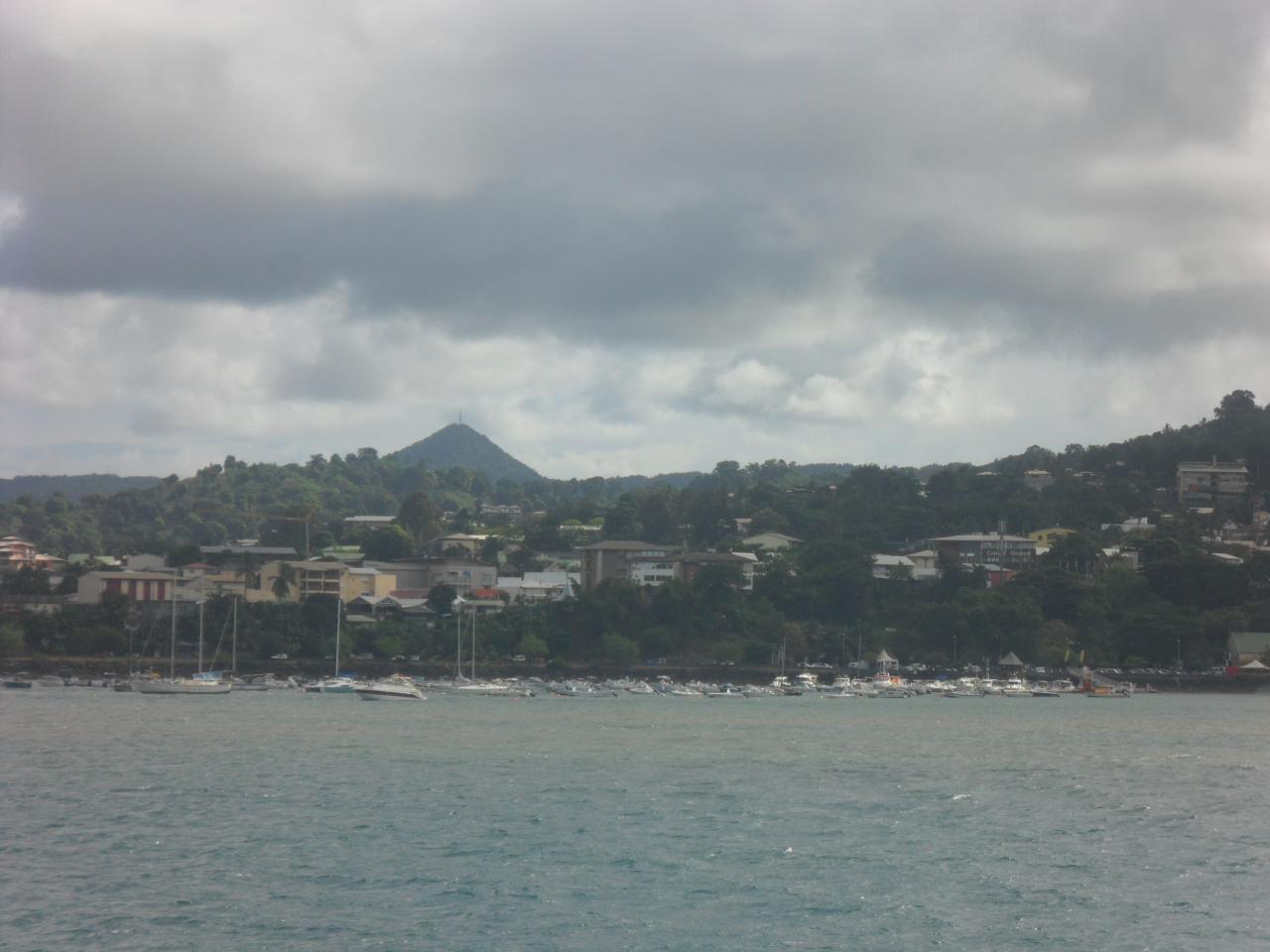 L'arrivée sur Grande Terre L'arrivée sur Grande Terre