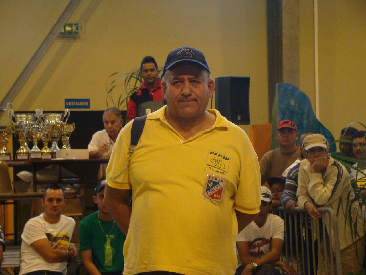 M. Marc Cadoret l'arbitre officiel M. Marc Cadoret l'arbitre officiel