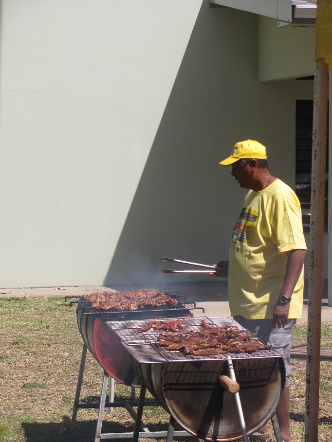 Franck le grilladeur 2013 avec Henry Paul et Christian! Franck le grilladeur 2013 avec Henry Paul et Christian!