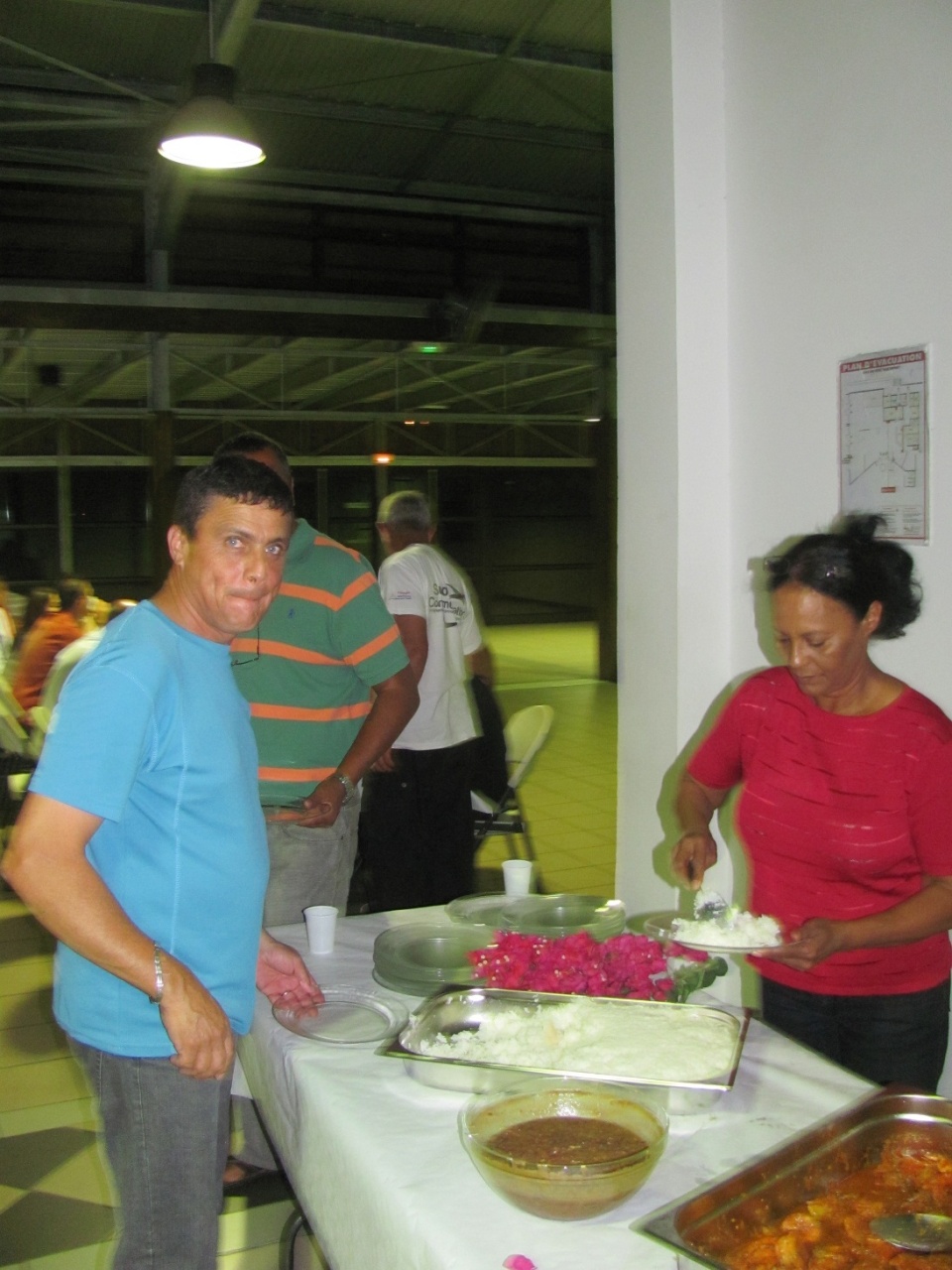 Repas inaugural au Blue Bayou Repas inaugural au Blue Bayou