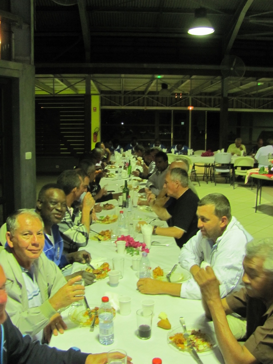 Repas inaugural au Blue Bayou Repas inaugural au Blue Bayou