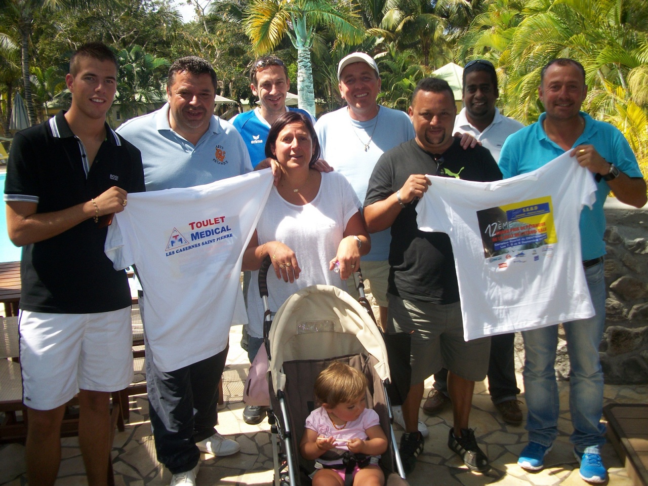 Arrivée de la délégation métropolitaine à l'Etang-Salé Arrivée de la délégation métropolitaine à l'Etang-Salé