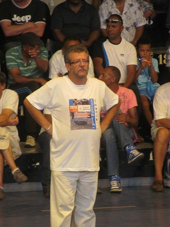 Christian Verguin en pleine réflexion Christian Verguin en pleine réflexion