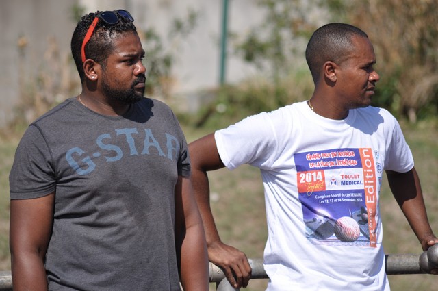 Quelques parties encore sur la piste d'athlétisme Quelques parties encore sur la piste d'athlétisme