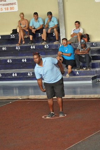 Dimanche matin dans le gymnase Dimanche matin dans le gymnase