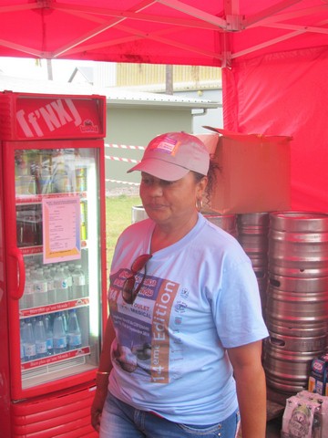 Encore Azélie au bar! Encore Azélie au bar!