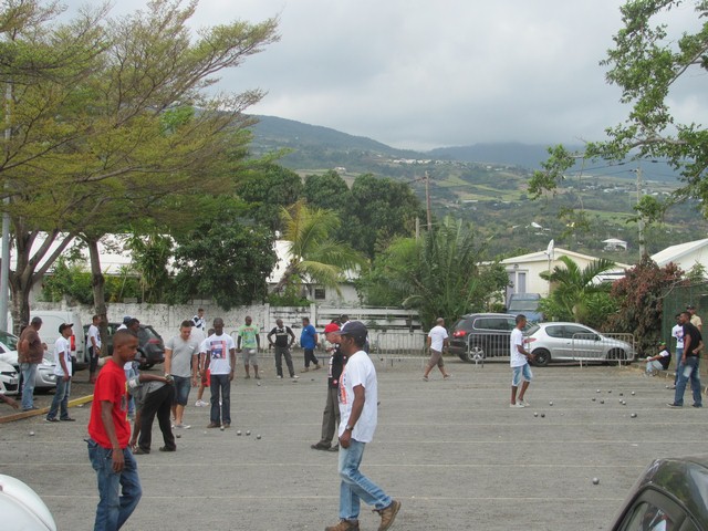 Parties sur le parking Parties sur le parking