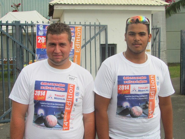 Ils sont beaux les tee shirts cette année! Ils sont beaux les tee shirts cette année!