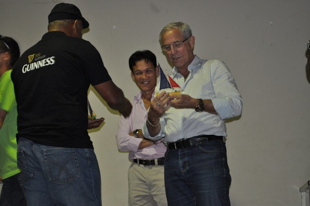 Un petit souvenir pour Monsieur le Maire Un petit souvenir pour Monsieur le Maire