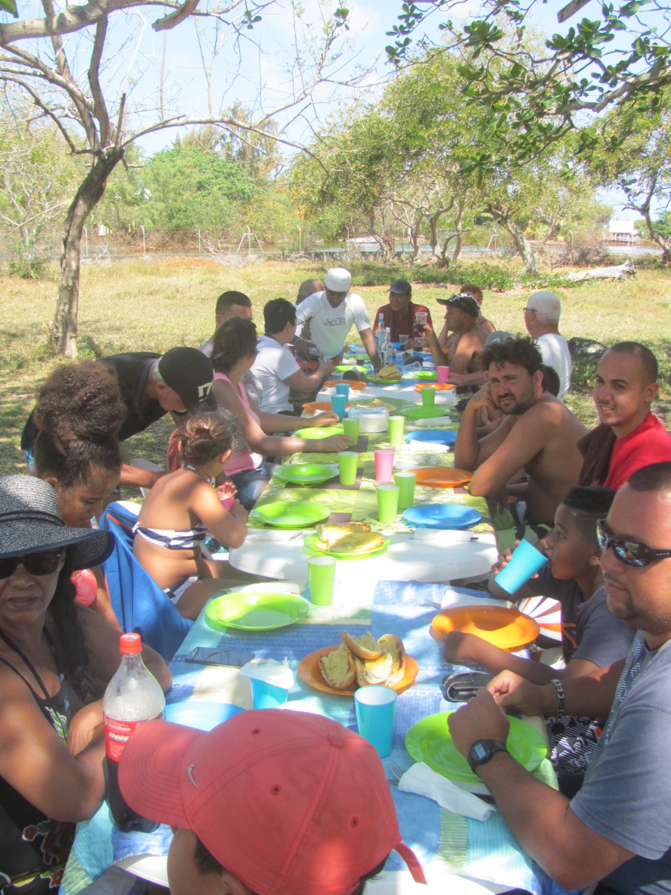 Le repas du midi. Le repas du midi.