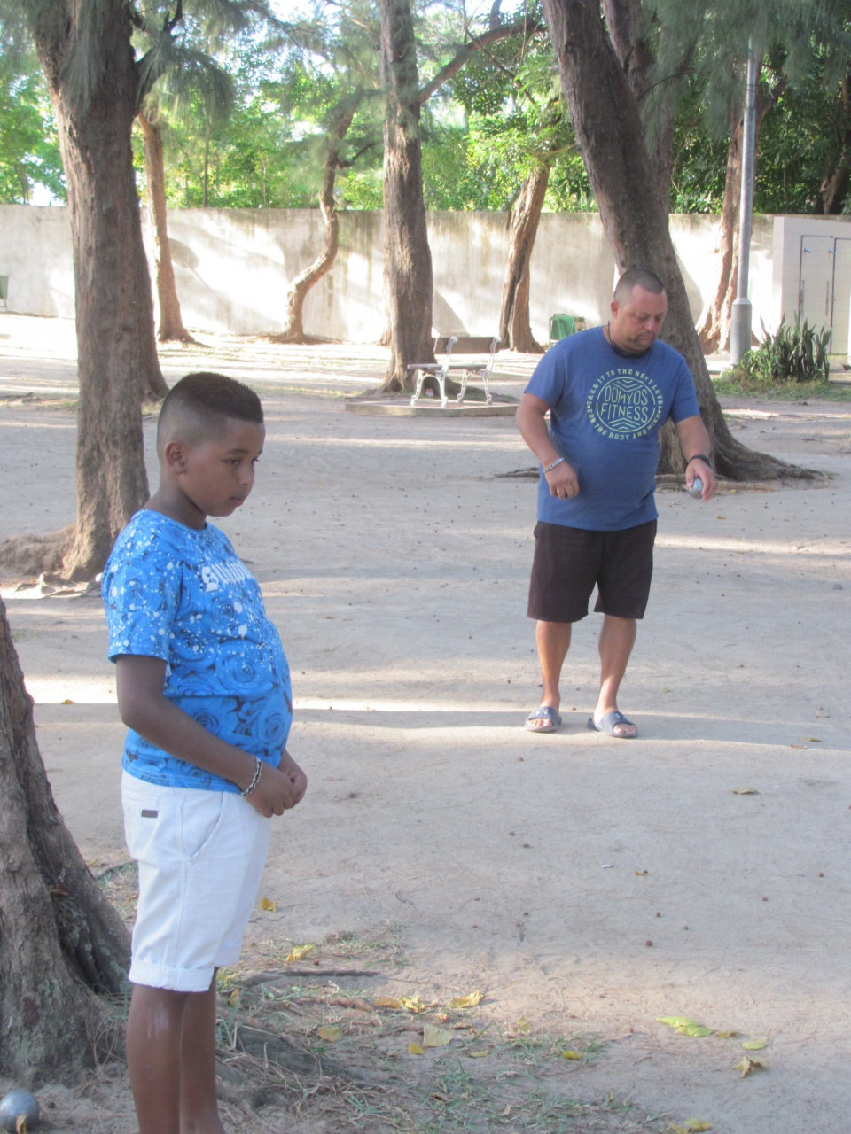 Entraînement au bord d'océan, sous les filaos Entraînement au bord d'océan, sous les filaos