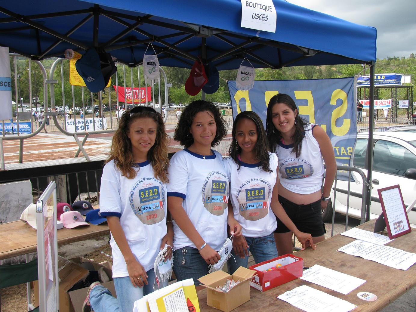 Merci les filles et à l'année prochaine! Merci les filles et à l'année prochaine!