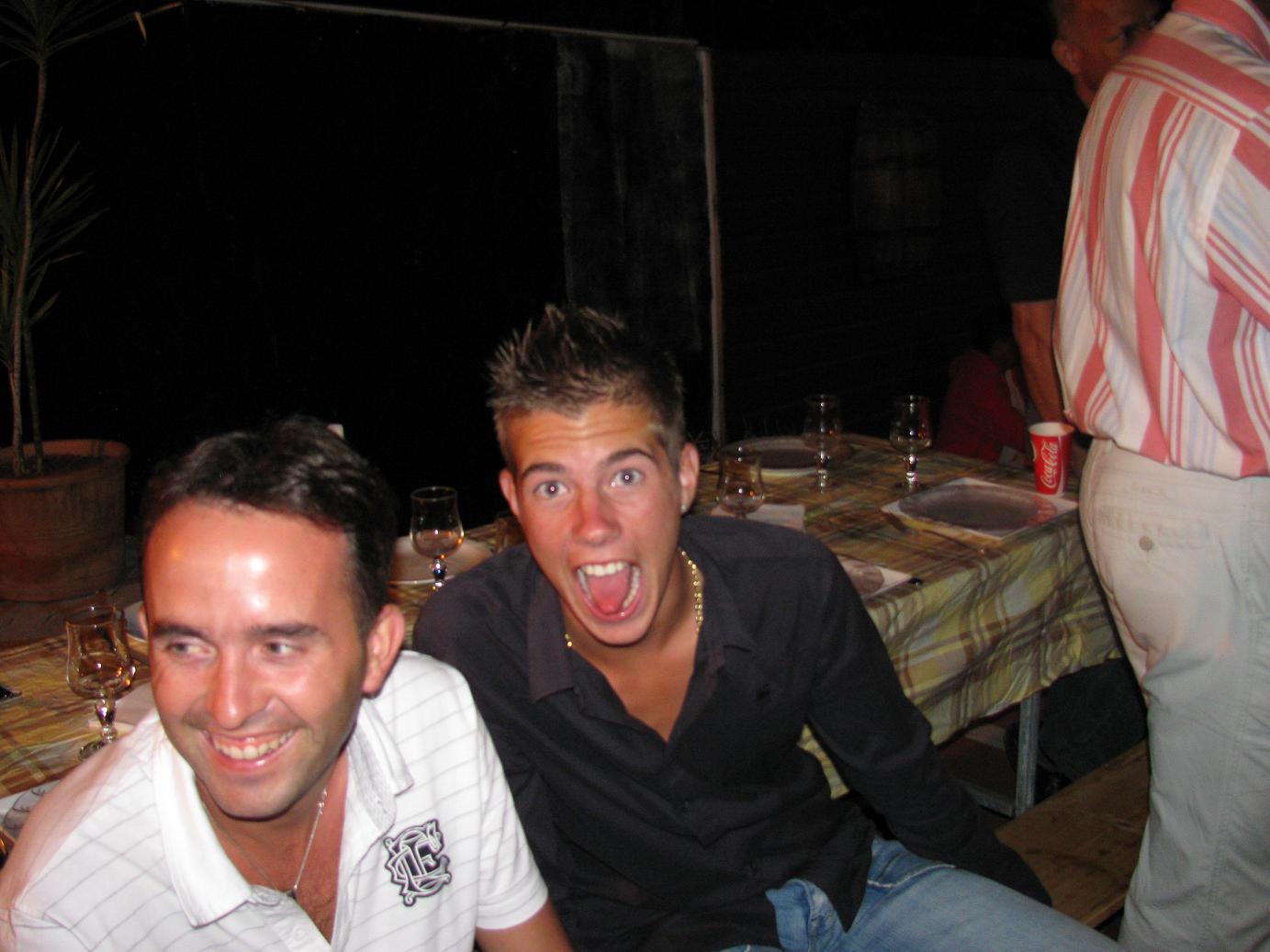 Damien Hureau et Dylan Rocher très décontractés! Damien Hureau et Dylan Rocher très décontractés!