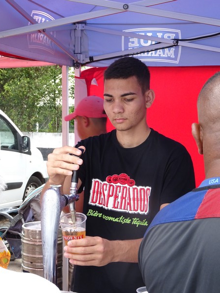 Merci aux bénévoles. La relève est là! Merci aux bénévoles. La relève est là!