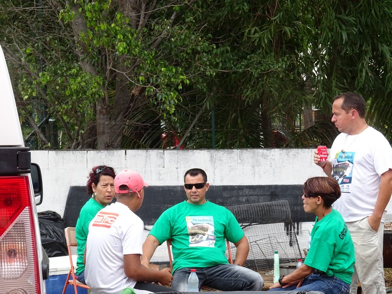 Merci aux bénévoles (la famille Grondin) Merci aux bénévoles (la famille Grondin)