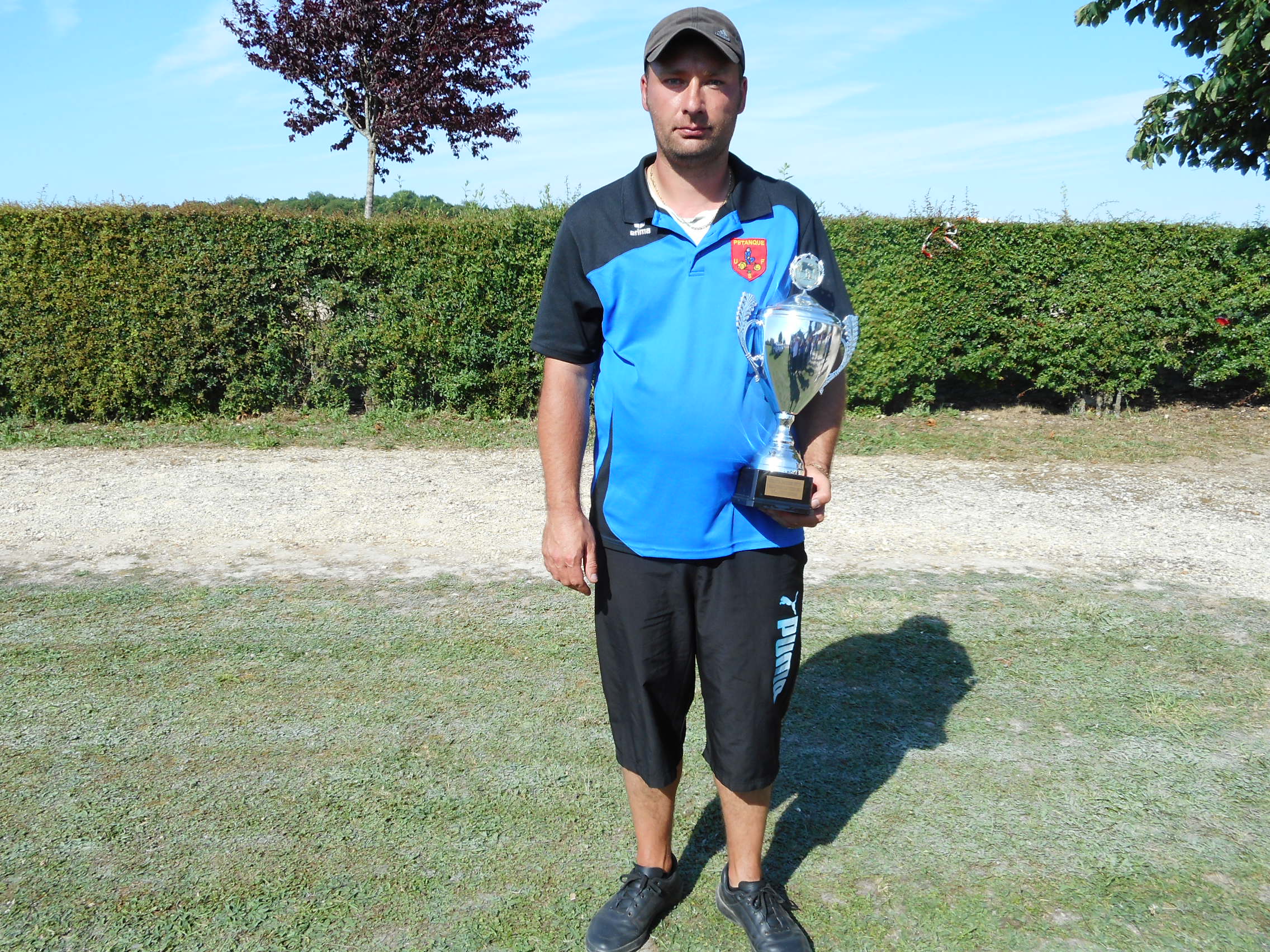 Cette année Martial a fait fort : Trois titres de champion. Cette année Martial a fait fort : Trois titres de champion.