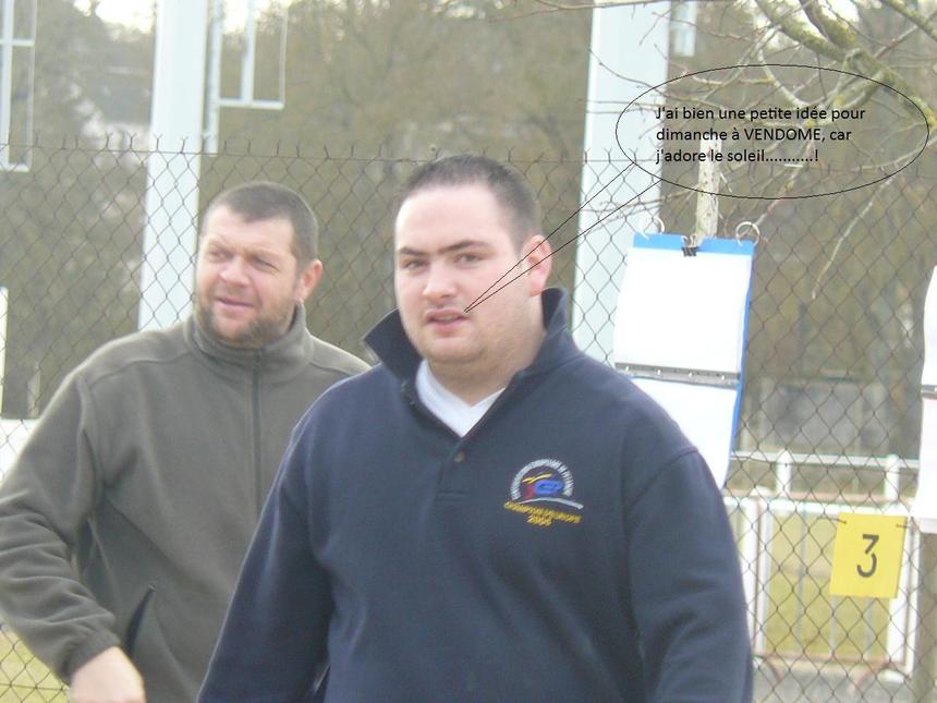 CHAMPIONNAT DE LIGUE TRIPLETTES SENIORS A VENDOME LE 1 ET 2 MAI 2010. CHAMPIONNAT DE LIGUE TRIPLETTES SENIORS A VENDOME LE 1 ET 2 MAI 2010.