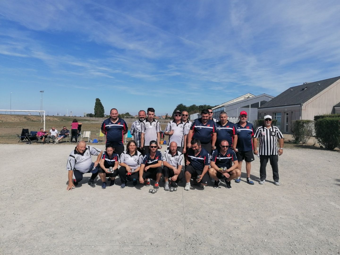 Artenay ctre USF Pétanque : Victoire des florentais : 24 à 7.