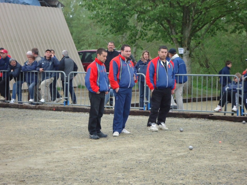 David , Mickaêl , Sébastien représenteront nos couleurs à ROANNE ce week end au championnat de France Triplettes.