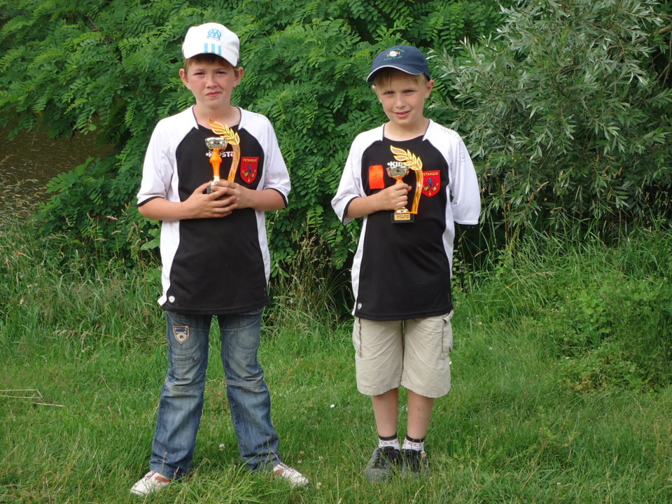 QUENTIN et BAPTISTE  nos petits florentais vainqueurs en minimes au Master jeunes du 24 JUIN.