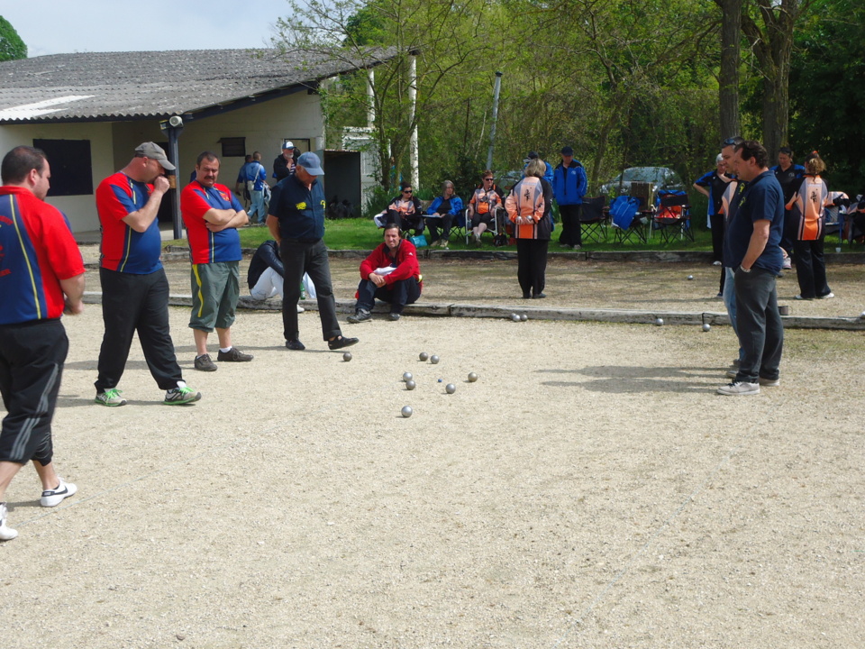 Championnat des clubs : USF Pétanque contre St doulchard.