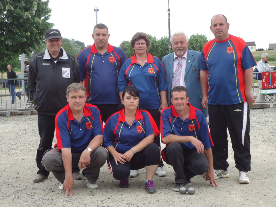 Finale du chpt triplettes mixte du CHER à BRUERE le 23/06/2013.