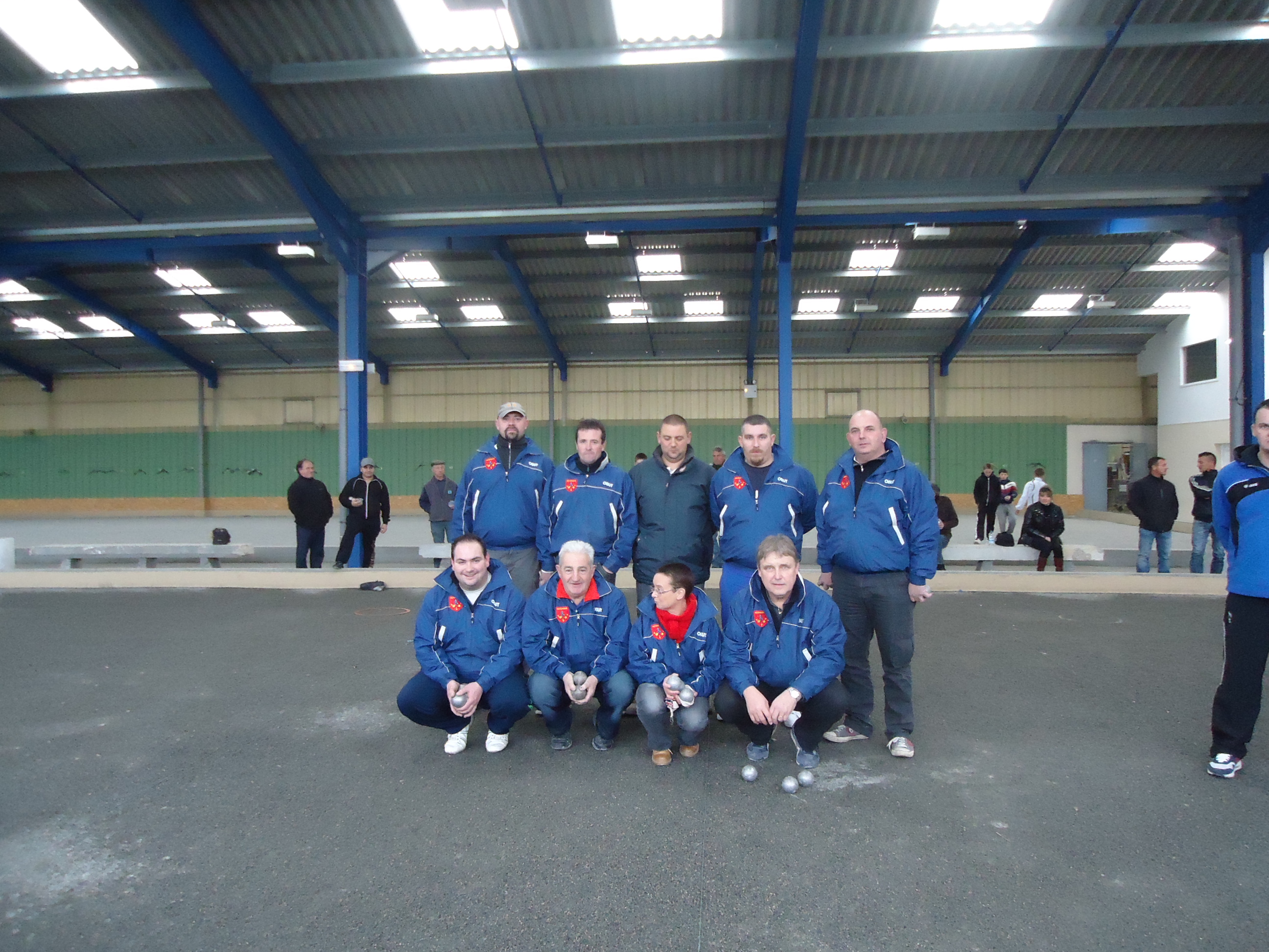 Bonnes fêtes de fin d'année 2013 et à la l'année prochaine. Bonnes fêtes de fin d'année 2013 et à la l'année prochaine.