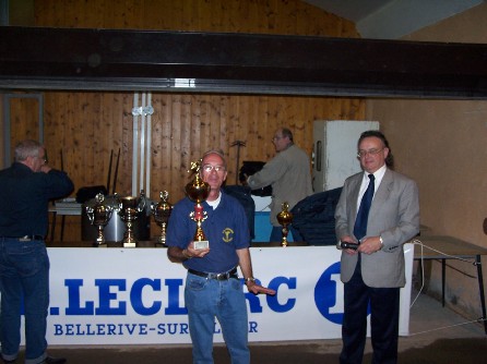 Un arbitre à Vallon, une première pour le club ! Un arbitre à Vallon, une première pour le club !