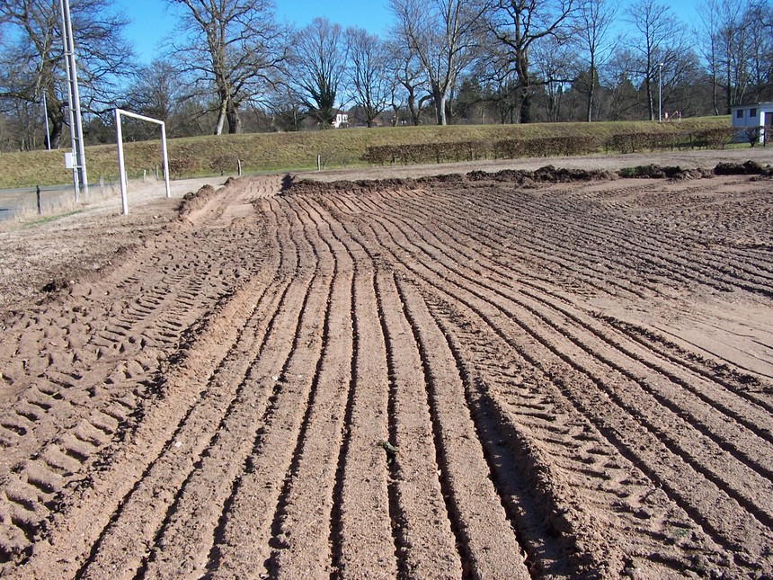 le nouveau terrain de pétanque vallonnais en construction