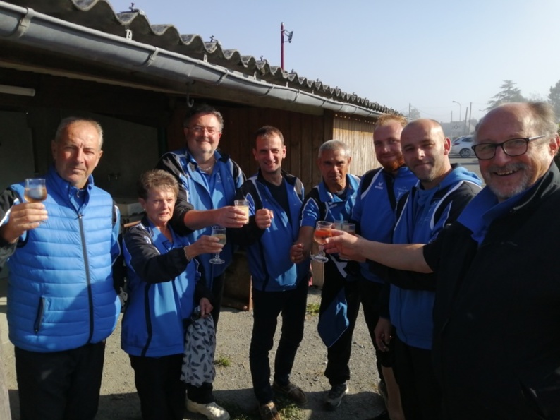 l'équipe de la Coupe de France à VILLEBAUDON