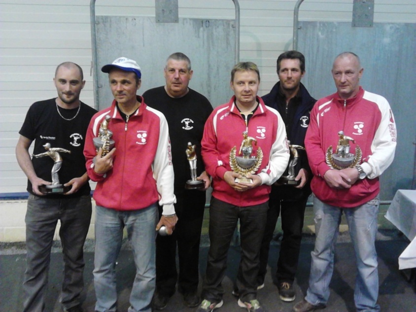 -  CHAMPIONNAT DE  LIGUE TRIPLETTE  2013  A  LAON  -