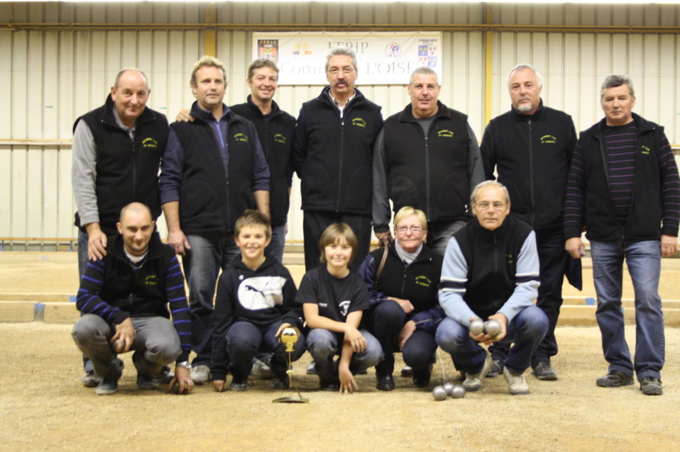 - belle équipe - - belle équipe -