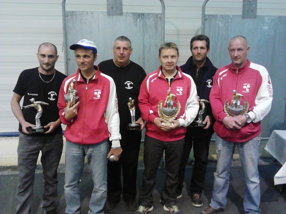 -  CHAMPIONNAT DE  LIGUE TRIPLETTE  2013  A  LAON  -